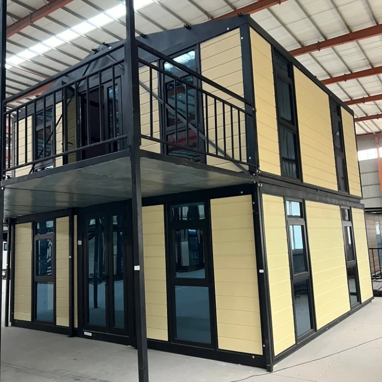 Containerhaus 6 m 32 m² Zwei Etagen Erkerfenster, Balkon – Bild 2