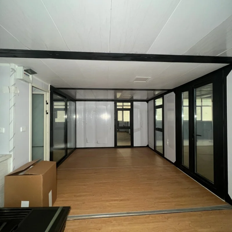 Containerhaus 6 m 32 m² Zwei Etagen Erkerfenster, Balkon – Bild 8
