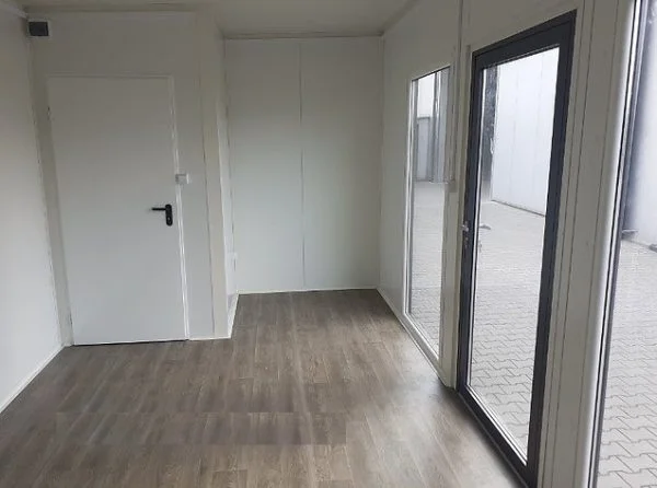 18 m2 gewerblicher Bürocontainer mit Toilette – Bild 4
